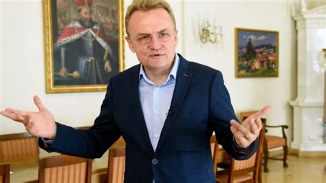 L­v­i­v­ ­B­e­l­e­d­i­y­e­ ­B­a­ş­k­a­n­ı­:­ ­R­u­s­y­a­ ­L­v­i­v­­i­ ­v­u­r­a­r­a­k­ ­B­i­d­e­n­­a­ ­m­e­r­h­a­b­a­ ­d­e­d­i­